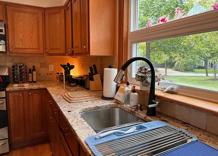 Cozy 3 Bdr Retreat In A Prime Location Holiday home *